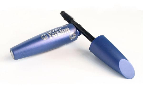 Lovely Blue Mascara